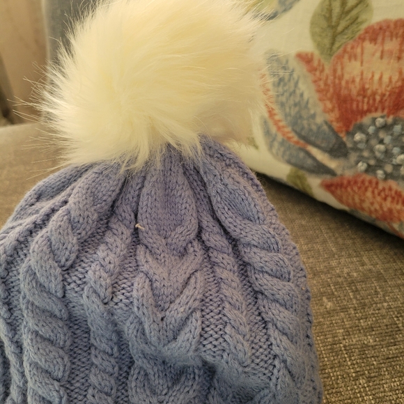 Jcrew pom pom beanie - Picture 3 of 9